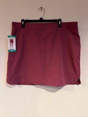 Women’s Active Skort -burgundy